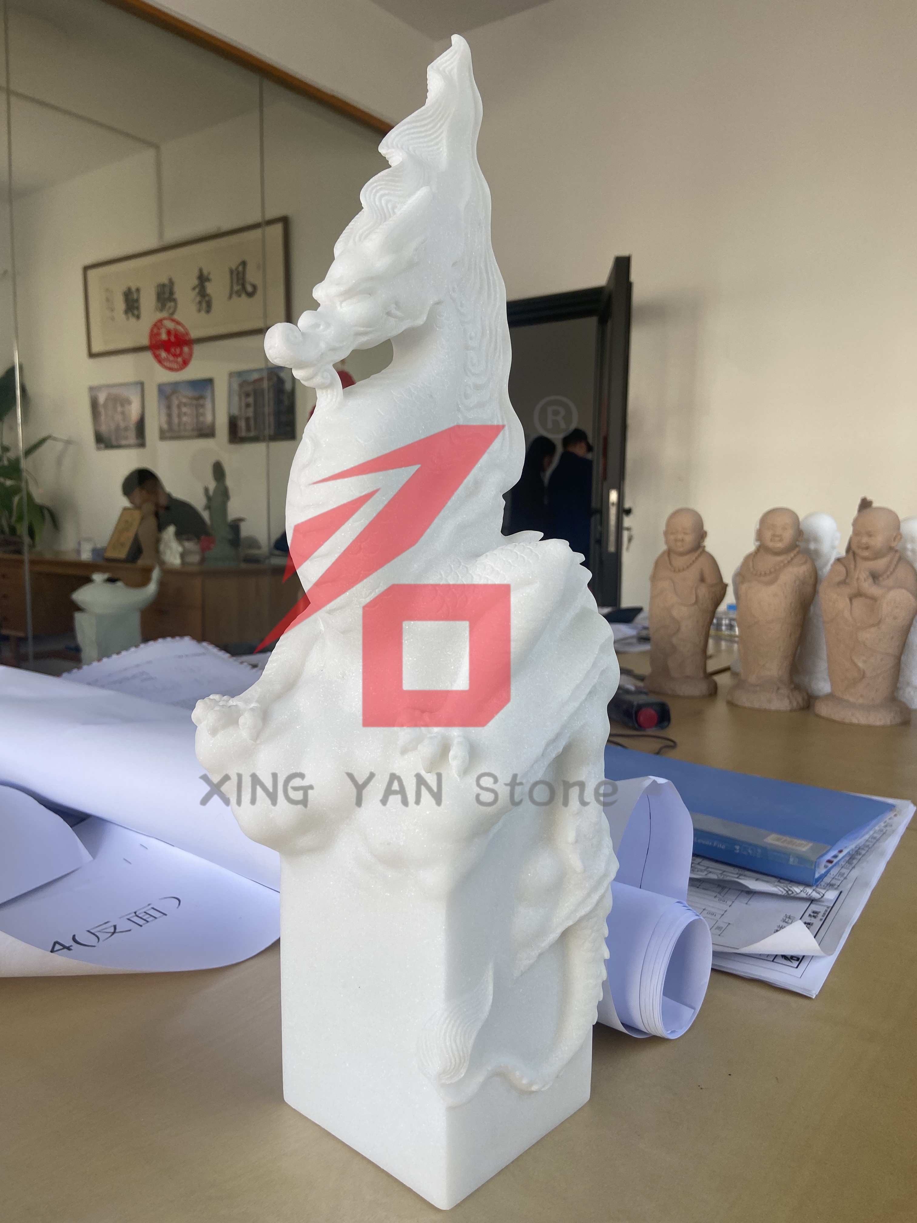 Çin üslublu daş oymalar Avropa və Amerika Memorial bazarlarında populyarlıq qazanır